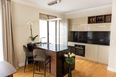 Închiriere - Apartament în Oboriștie,  Sofia