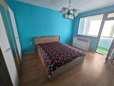 Închiriere - Apartament în Lazur,  Burgas
