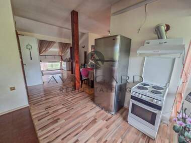 For sale - Apartment in Kiuchuk Parij,  Plovdiv