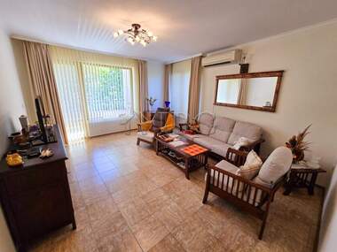Vânzare - Apartament în Nesebăr,  Burgas