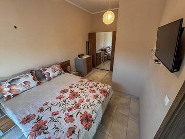 Închiriere - Apartament în Zornița,  Burgas