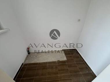 For sale - Apartment in Kiuchuk Parij,  Plovdiv