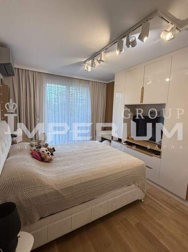 Închiriere - Apartament în Ceaîka,  Varna