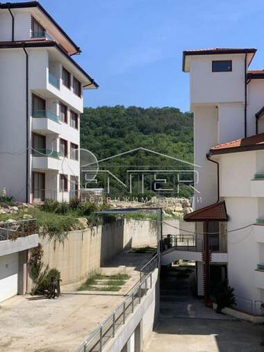 Vânzare - Apartament în Vinița,  Varna