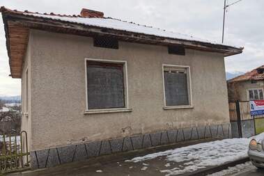 Продажба - Къща в Долно Драглище,  Благоевград