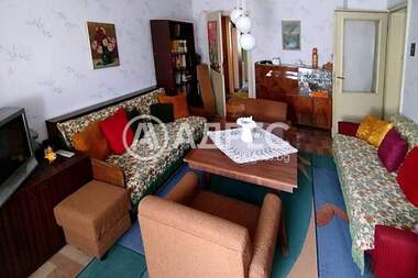 Продажба - Апартамент в Център,  Ямбол