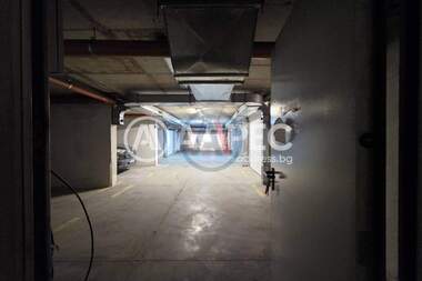 For sale - Store in Vitosha,  Sofia