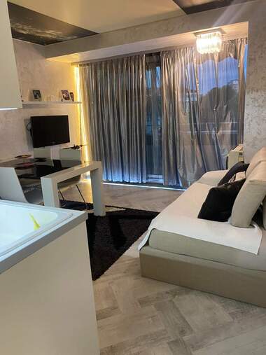 Miete - Wohnung in Lazur,  Burgas