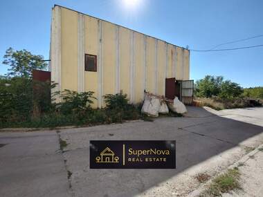 Închiriere - Spațiu industrial/Service auto/Spațiu de depozitare/Depozit/Fitnes în Promișlena zona-Iztok,  Haskovo