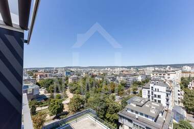 Vânzare - Apartament în Center,  Varna