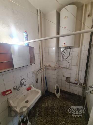 Vânzare - Apartament în Midia Enos,  Ruse