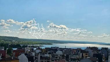 For sale - Apartment in Kolhozen pazar,  Varna