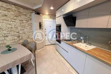 Продажба - Апартамент в Траката,  Варна
