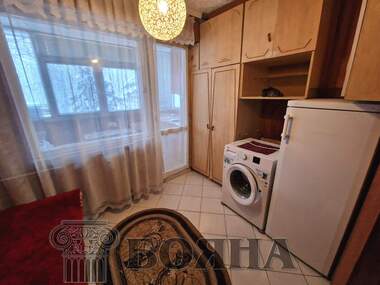 Închiriere - Apartament în Văzrajdane,  Ruse