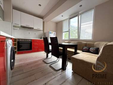 Închiriere - Apartament în Slaveîkov,  Burgas