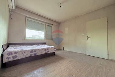 For sale - Apartment in Center,  Ruse