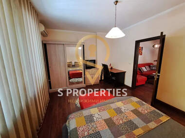 Vânzare - Apartament în Center,  Varna