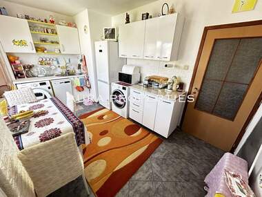 For sale - Apartment in Varosh,  Razgrad