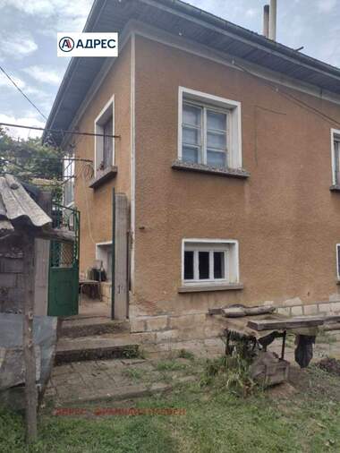 For sale - House in Galatin,  Vraca