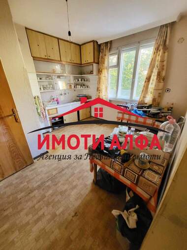 Продажа - Этаж дома в Овчарски,  Хасково