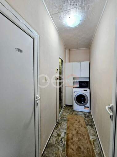 Продажба - Апартамент в Спортна зала,  Варна