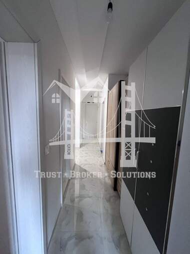 Vânzare - Apartament în Mladost-2,  Sofia