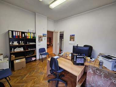 Verkauf - Büro/Zahnarztbüro in Center,  Sovia