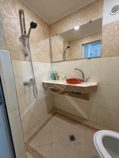 Kira - Apartman olarak Pogrebi,  Varna