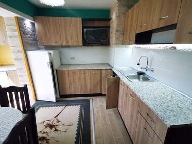 Închiriere - Apartament în Izgrev,  Burgas