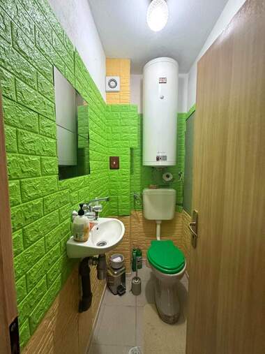 Verkauf - Wohnung in Karnobat,  Burgas