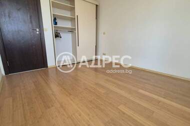 Închiriere - Apartament în Simeonovo,  Sofia