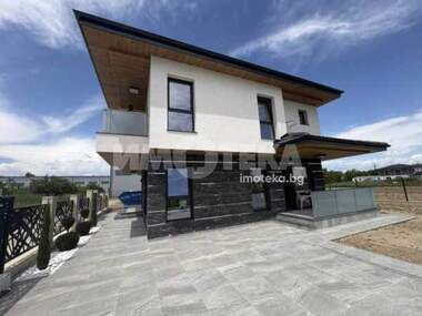 For sale - House in Komatevo,  Plovdiv