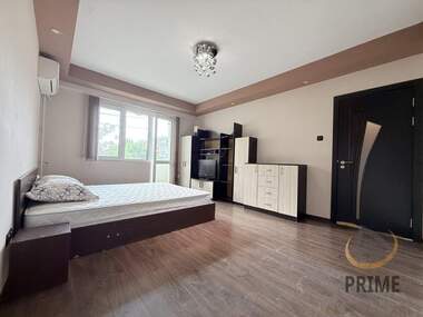 Închiriere - Apartament în Slaveîkov,  Burgas