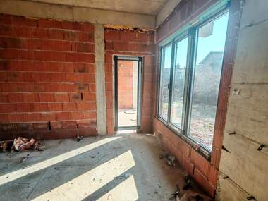 Satış - Apartman olarak Pastrina,  Montana