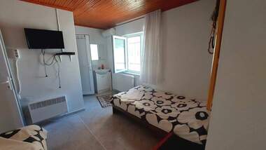 For sale - House in Mineralni Bani,  Haskovo