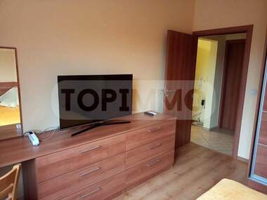Închiriere - Apartament în VINS - Ceerven ploștiad,  Varna