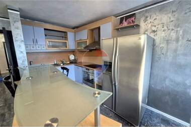 Vânzare - Apartament în Center,  Varna