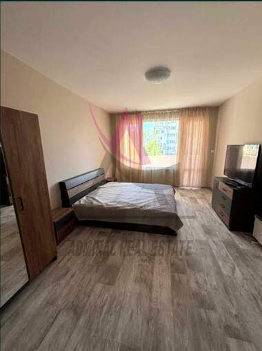 Închiriere - Apartament în Văzrajdane 1,  Varna