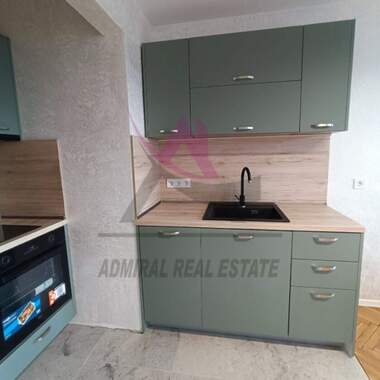 Închiriere - Apartament în Ceaîka,  Varna