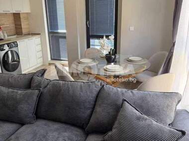 For sale - Apartment in Mladejki halm,  Plovdiv