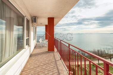 For sale - Apartment in Elenite,  Burgas