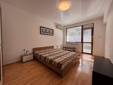 Miete - Wohnung in Zentar,  Burgas