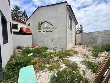 Verkauf - Wohnung in Griwiza,  Schumen