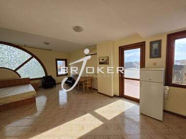 Vânzare - Apartament în Țentăr,  Kărdjali