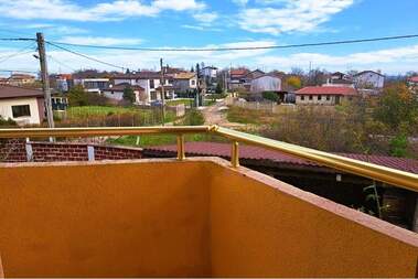 Наем - Къща в Траката,  Варна