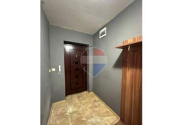 Închiriere - Apartament în Levski,  Varna