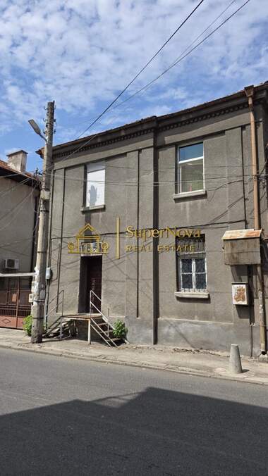 Vânzare - Etaj din casă în Uceiliștini,  Haskovo
