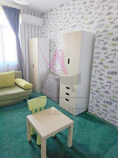 Аренда - Квартира в ВИНС - Червен площад,  Варна