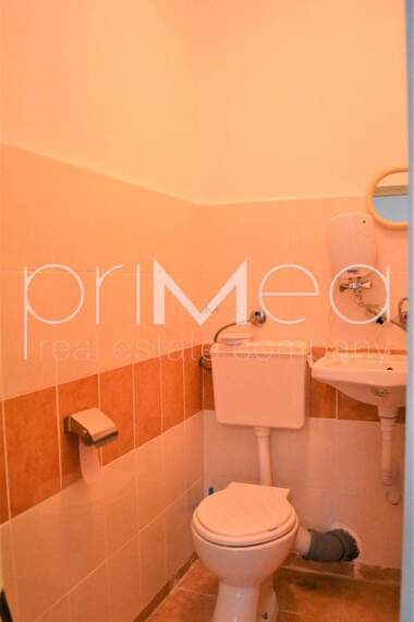 Închiriere - Magazin în Văzrajdane,  Burgas