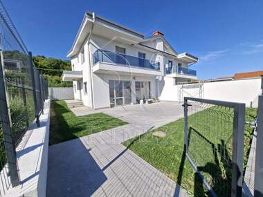 For sale - House in Belashtica,  Plovdiv
